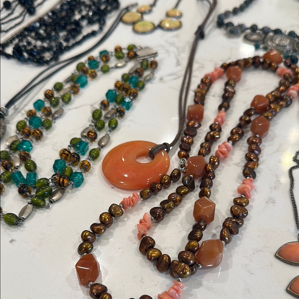Bundle of Fashion Jewelry 25 pieces - Picture 3 of 16